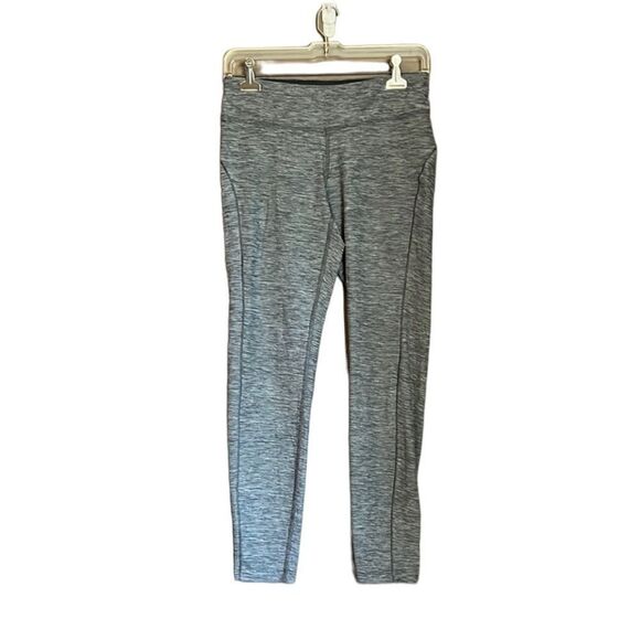 New Balance grey Capri pants. Size medium - Picture 1 of 8